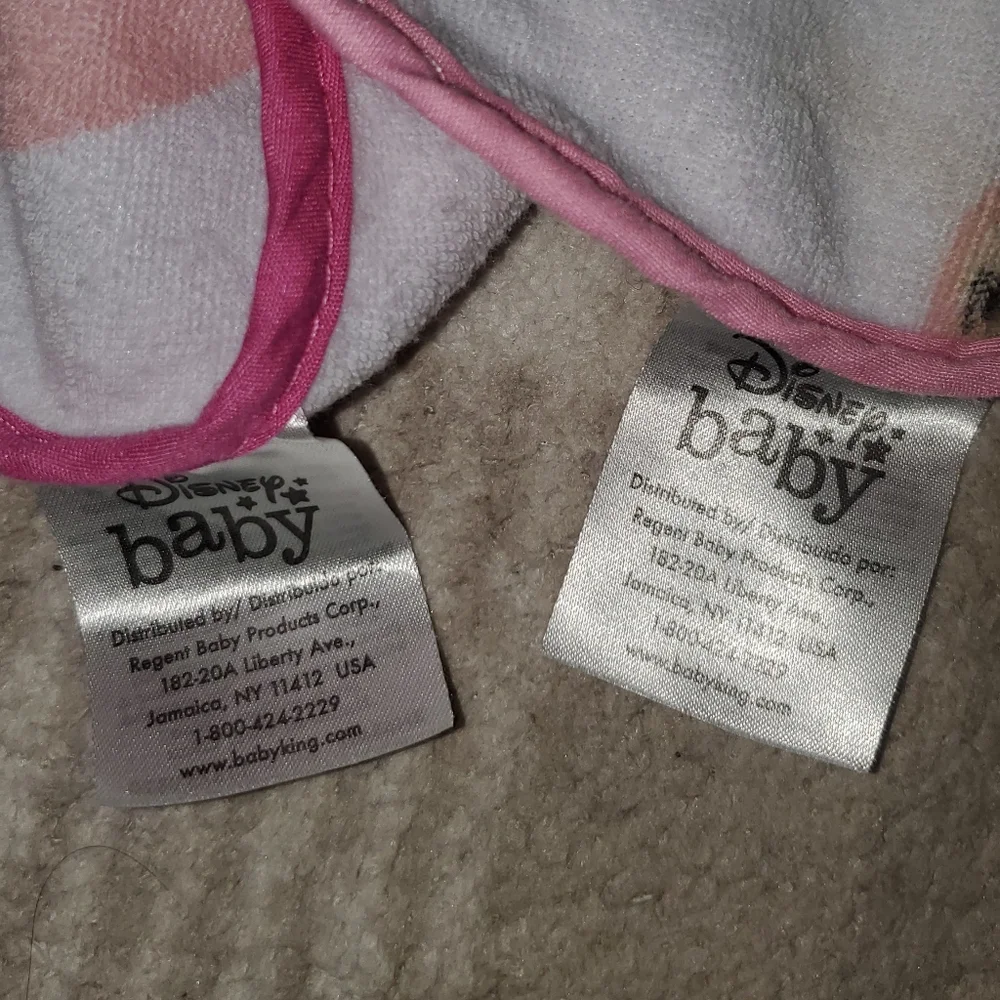 5 for $25 | Disney Baby Minnie Mouse Baby Bibs Set (2pc)